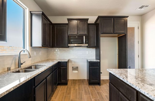 6932 Sydney Drive NE, Rio Rancho, NM 87144