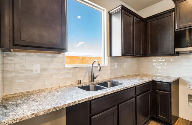 6932 Sydney Drive NE, Rio Rancho, NM 87144