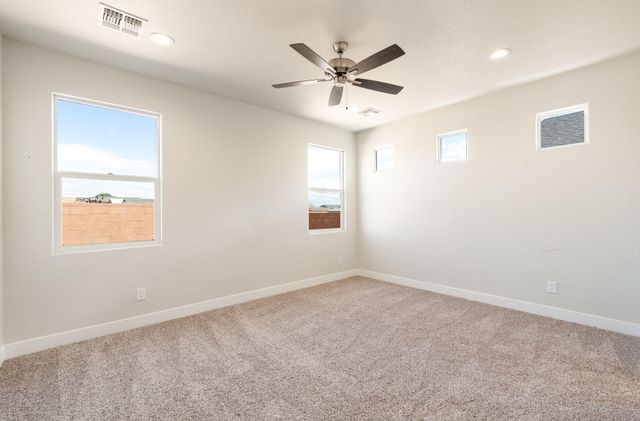6932 Sydney Drive NE, Rio Rancho, NM 87144