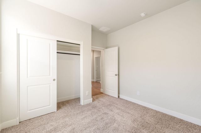 6932 Sydney Drive NE, Rio Rancho, NM 87144