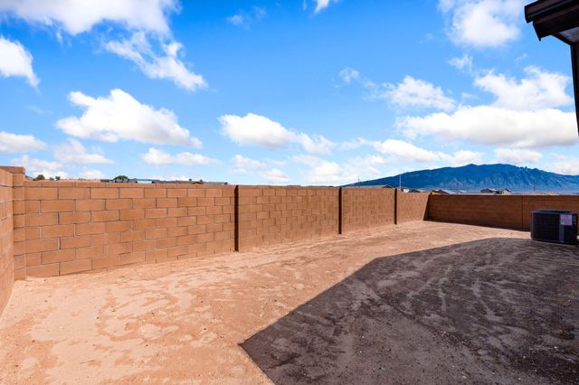 6932 Sydney Drive NE, Rio Rancho, NM 87144