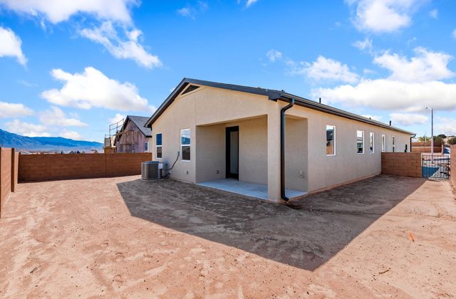 6932 Sydney Drive NE, Rio Rancho, NM 87144