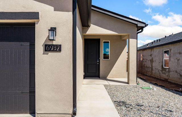 6932 Sydney Drive NE, Rio Rancho, NM 87144