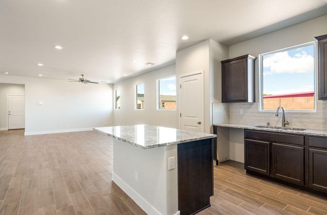 6932 Sydney Drive NE, Rio Rancho, NM 87144