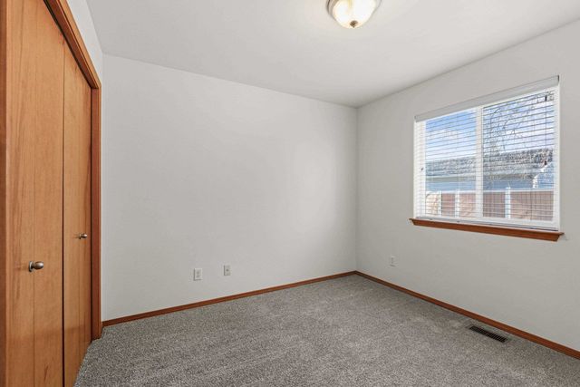 1215 S Van Marter Ln, Spokane Valley, WA 99206