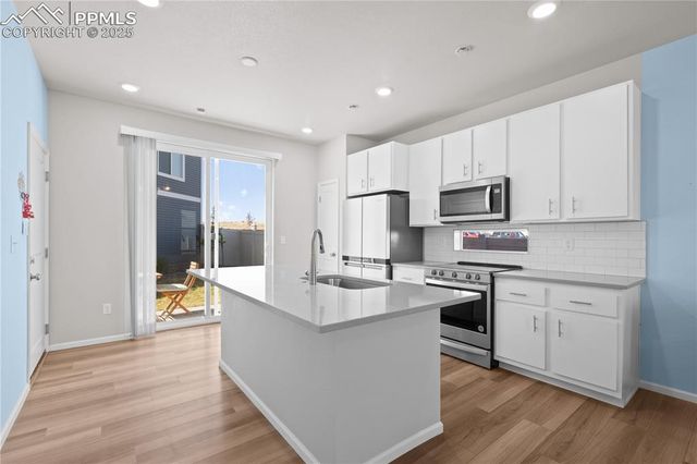 9257 Mayflower Gulch Way, Colorado Springs, CO 80927