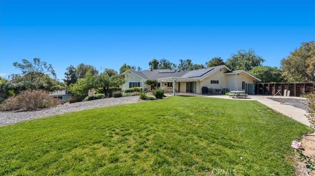 1304 Farrand Road, Fallbrook, CA 92028