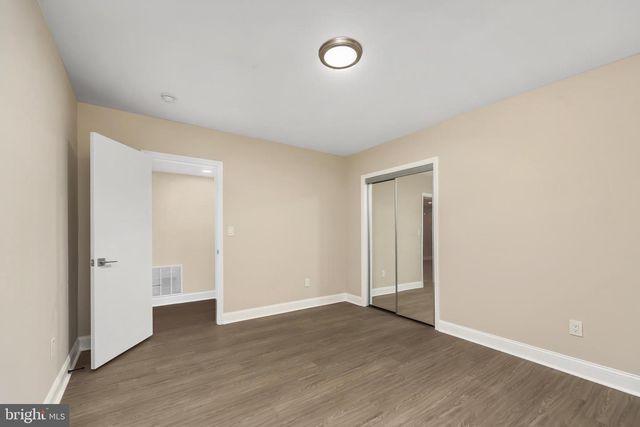 1001 WOODS PL, Alexandria, VA 22302