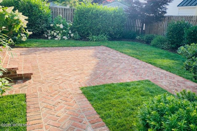 14 Church Street, Rumson, NJ 07760