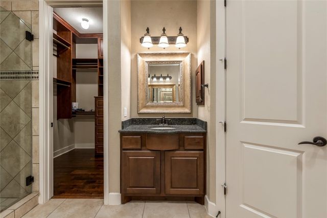 1036 Liberty Park DR 20, Austin, TX 78746