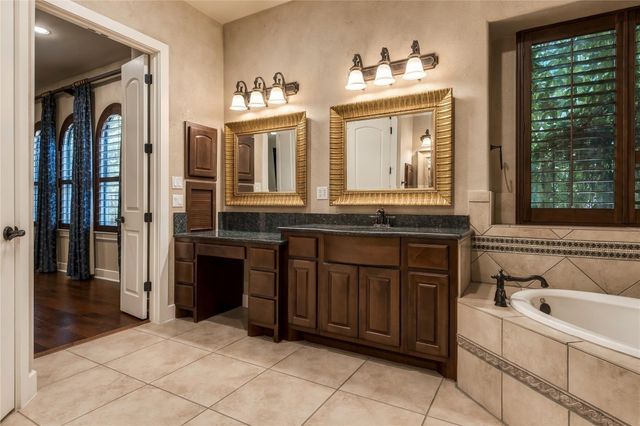 1036 Liberty Park DR 20, Austin, TX 78746