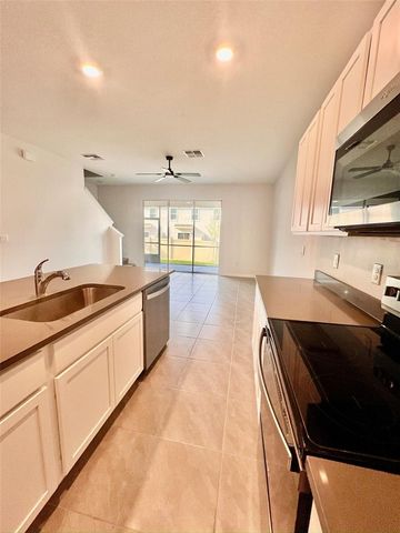 31325 MIDNIGHT SUN WAY, Wesley Chapel, FL 33545