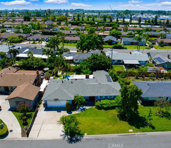 1450 W Wedgewood Drive, Anaheim, CA 92801
