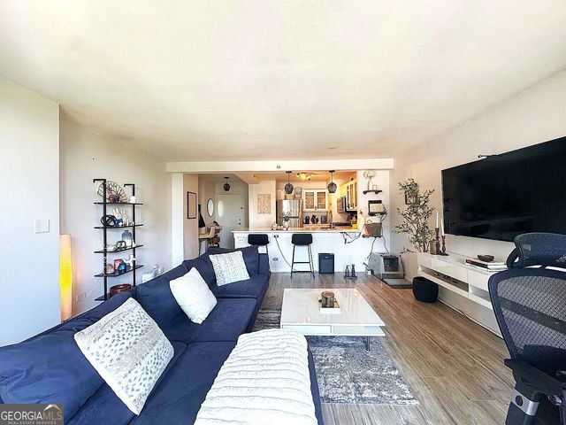 620 Peachtree Street NE 909, Atlanta, GA 30308