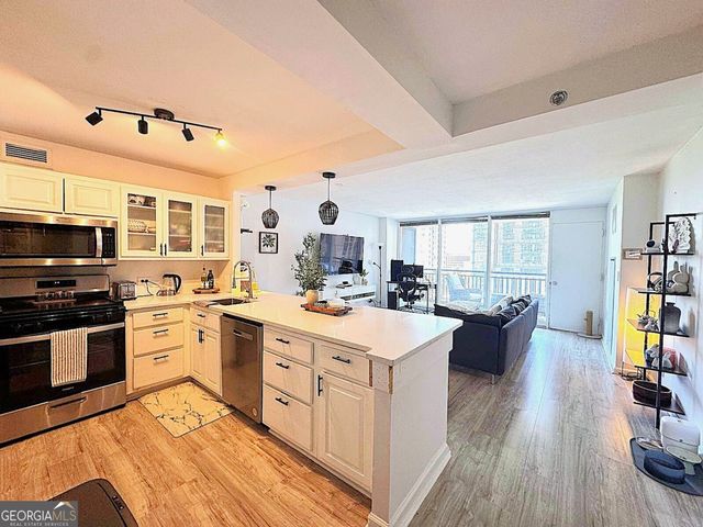 620 Peachtree Street NE 909, Atlanta, GA 30308