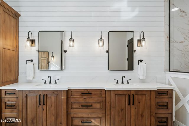 1510 E CLOUD Road, Phoenix, AZ 85086