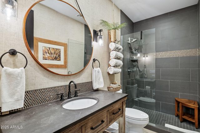 1510 E CLOUD Road, Phoenix, AZ 85086