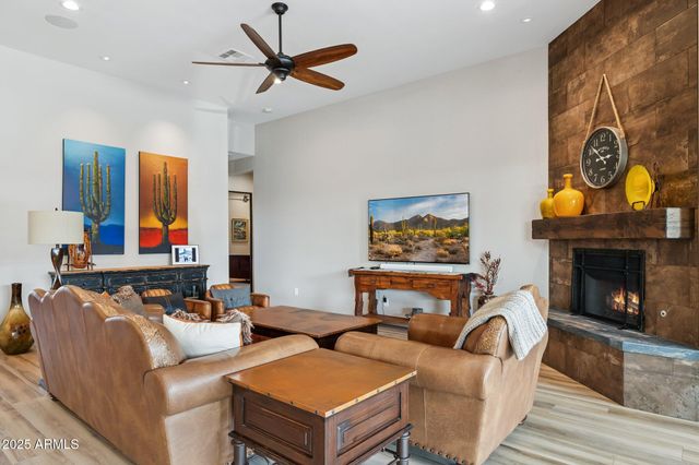 1510 E CLOUD Road, Phoenix, AZ 85086