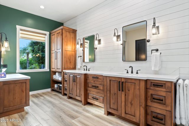 1510 E CLOUD Road, Phoenix, AZ 85086