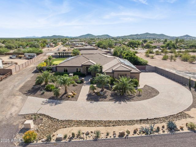 1510 E CLOUD Road, Phoenix, AZ 85086