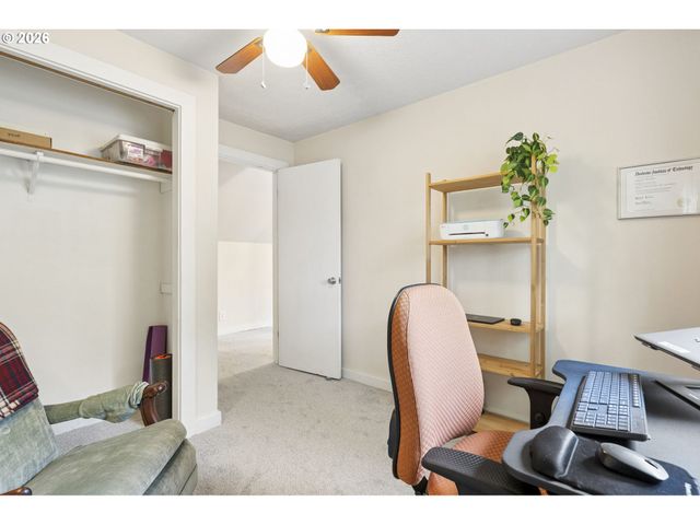 13048 Se KELLY Ct, Portland, OR 97236