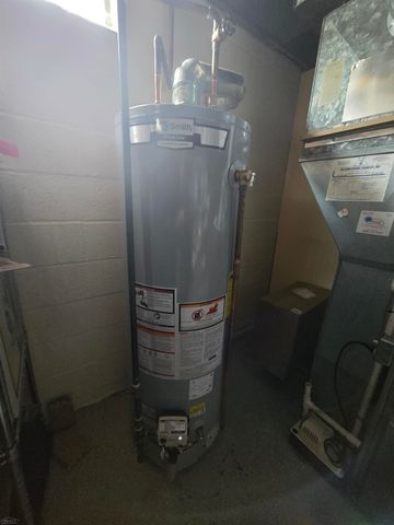 23001 Hayes Avenue, Eastpointe, MI 48021