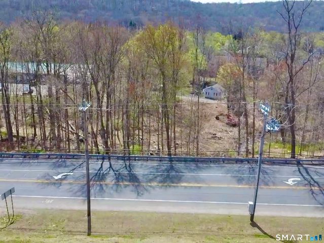 738 Beacon Valley Road, Naugatuck, CT 06770