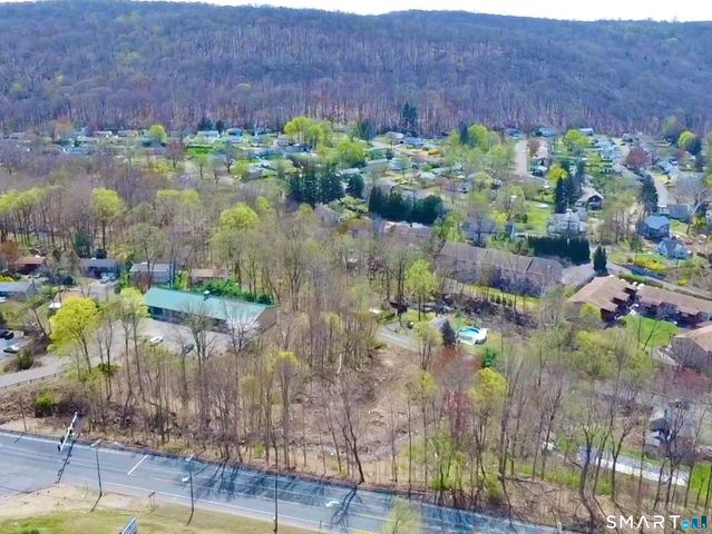 738 Beacon Valley Road, Naugatuck, CT 06770