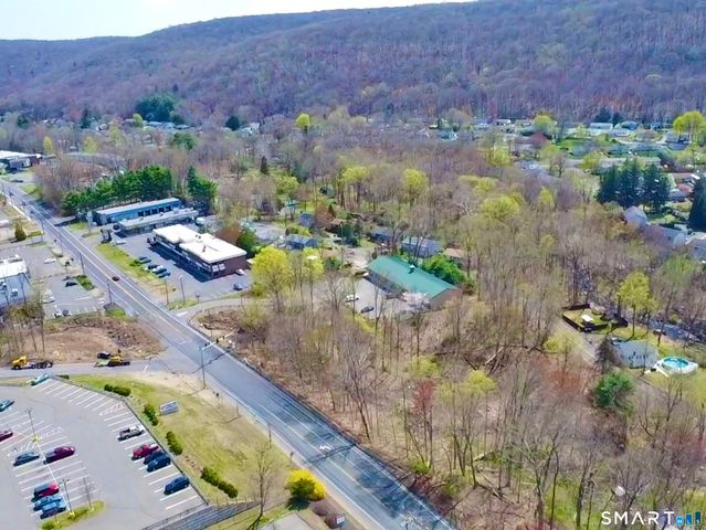 738 Beacon Valley Road, Naugatuck, CT 06770