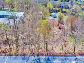 738 Beacon Valley Road, Naugatuck, CT 06770