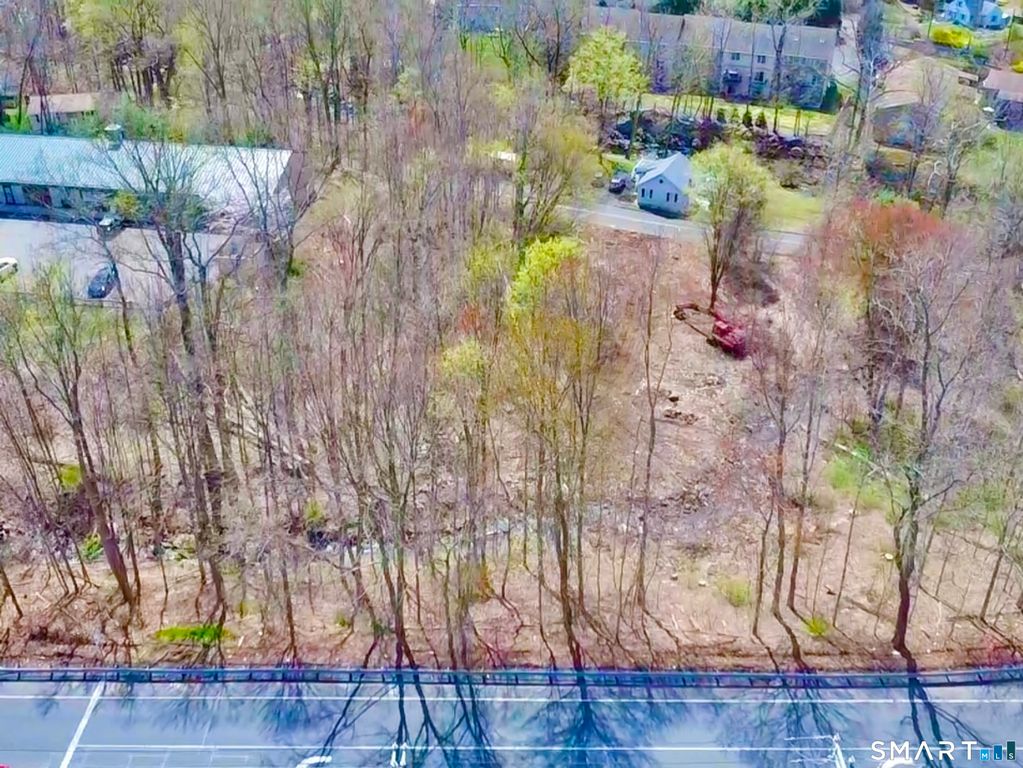 738 Beacon Valley Road, Naugatuck, CT 06770
