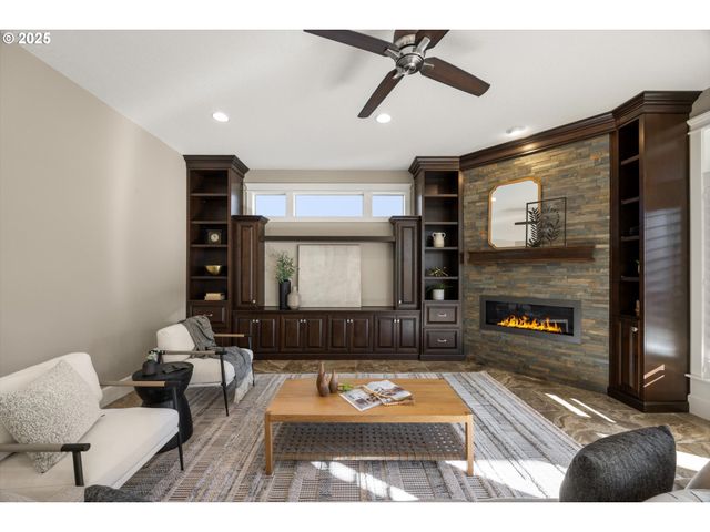3301 Nw 105TH Cir, Vancouver, WA 98685