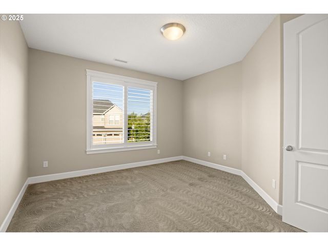 3301 Nw 105TH Cir, Vancouver, WA 98685