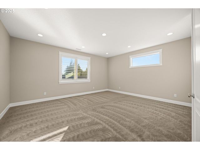 3301 Nw 105TH Cir, Vancouver, WA 98685