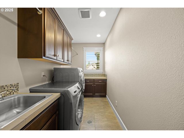 3301 Nw 105TH Cir, Vancouver, WA 98685