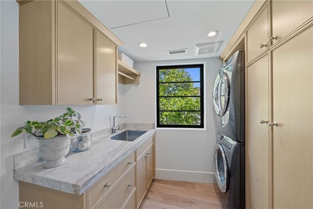 250 High Drive, Laguna Beach, CA 92651