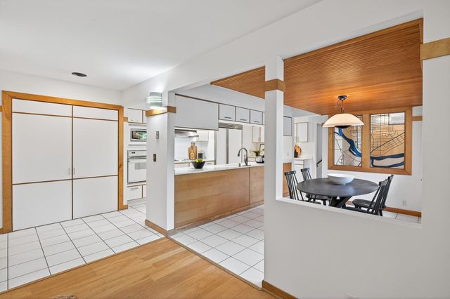 1544 Mississippi River Boulevard S, Saint Paul, MN 55116