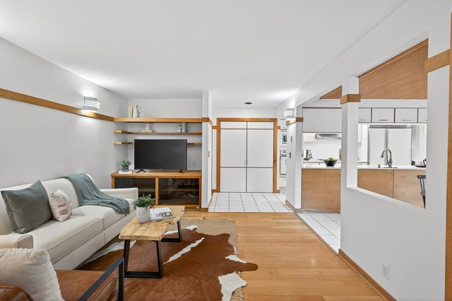 1544 Mississippi River Boulevard S, Saint Paul, MN 55116