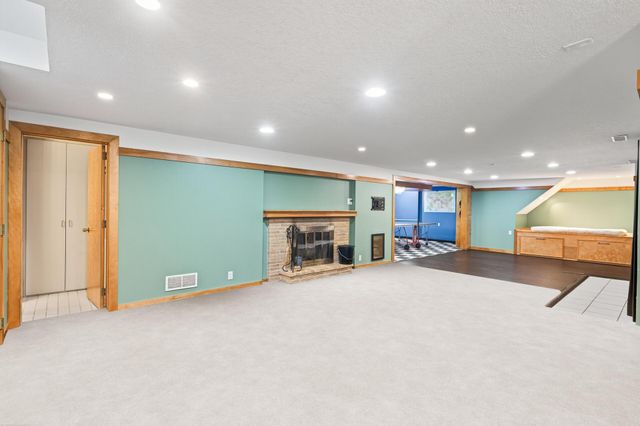 1544 Mississippi River Boulevard S, Saint Paul, MN 55116