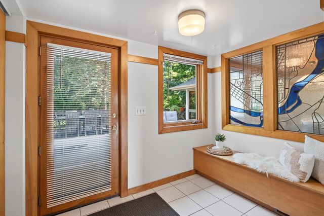 1544 Mississippi River Boulevard S, Saint Paul, MN 55116