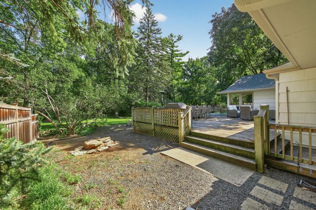 1544 Mississippi River Boulevard S, Saint Paul, MN 55116