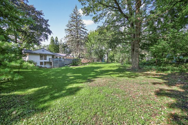 1544 Mississippi River Boulevard S, Saint Paul, MN 55116