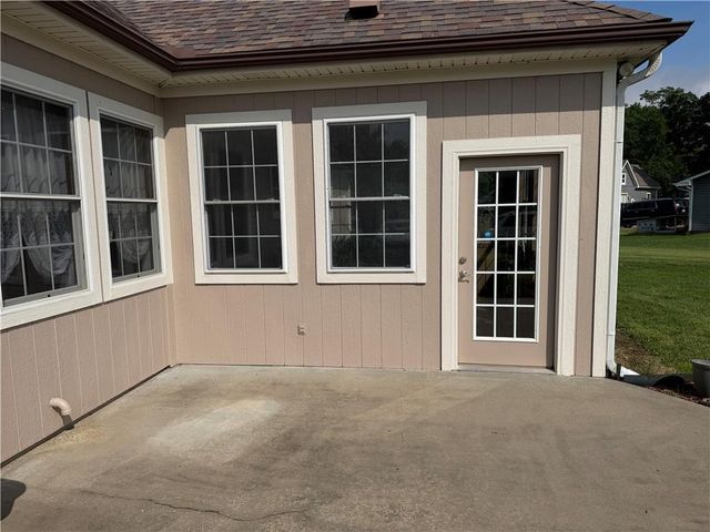 317 S Kentucky Street, Adrian, MO 64720