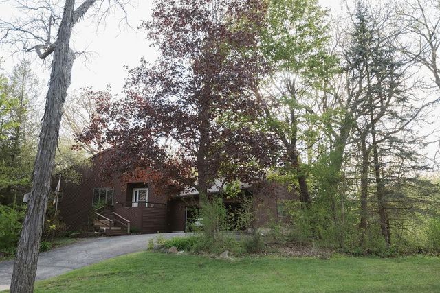 1815 Royal Oaks Drive, Janesville, WI 53548