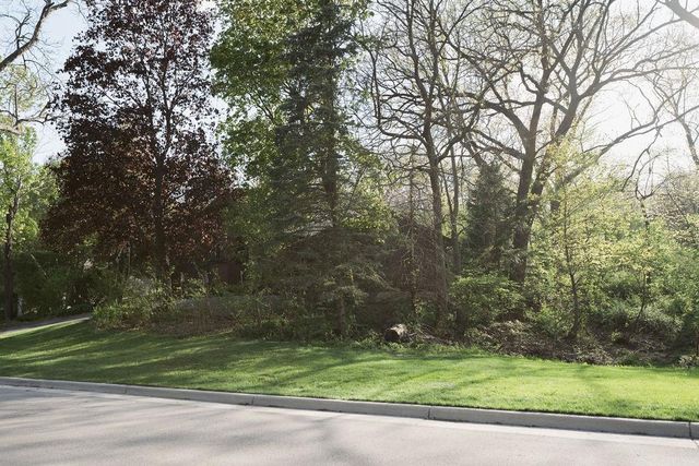1815 Royal Oaks Drive, Janesville, WI 53548