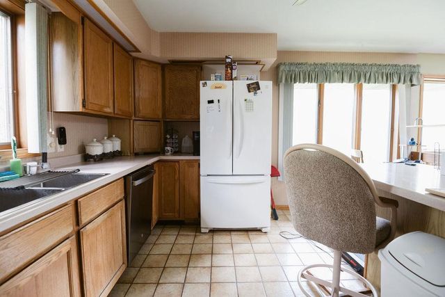 1815 Royal Oaks Drive, Janesville, WI 53548