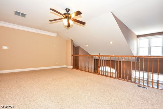 12 De Bruyle Ct, Hawthorne Boro, NJ 07506