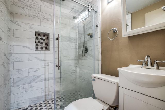 246 Litchfield Lane, Houston, TX 77024