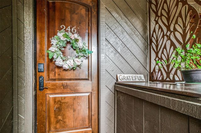 246 Litchfield Lane, Houston, TX 77024