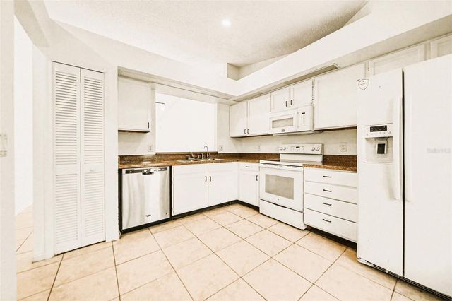 14657 LAGUNA BEACH CIRCLE, Orlando, FL 32824